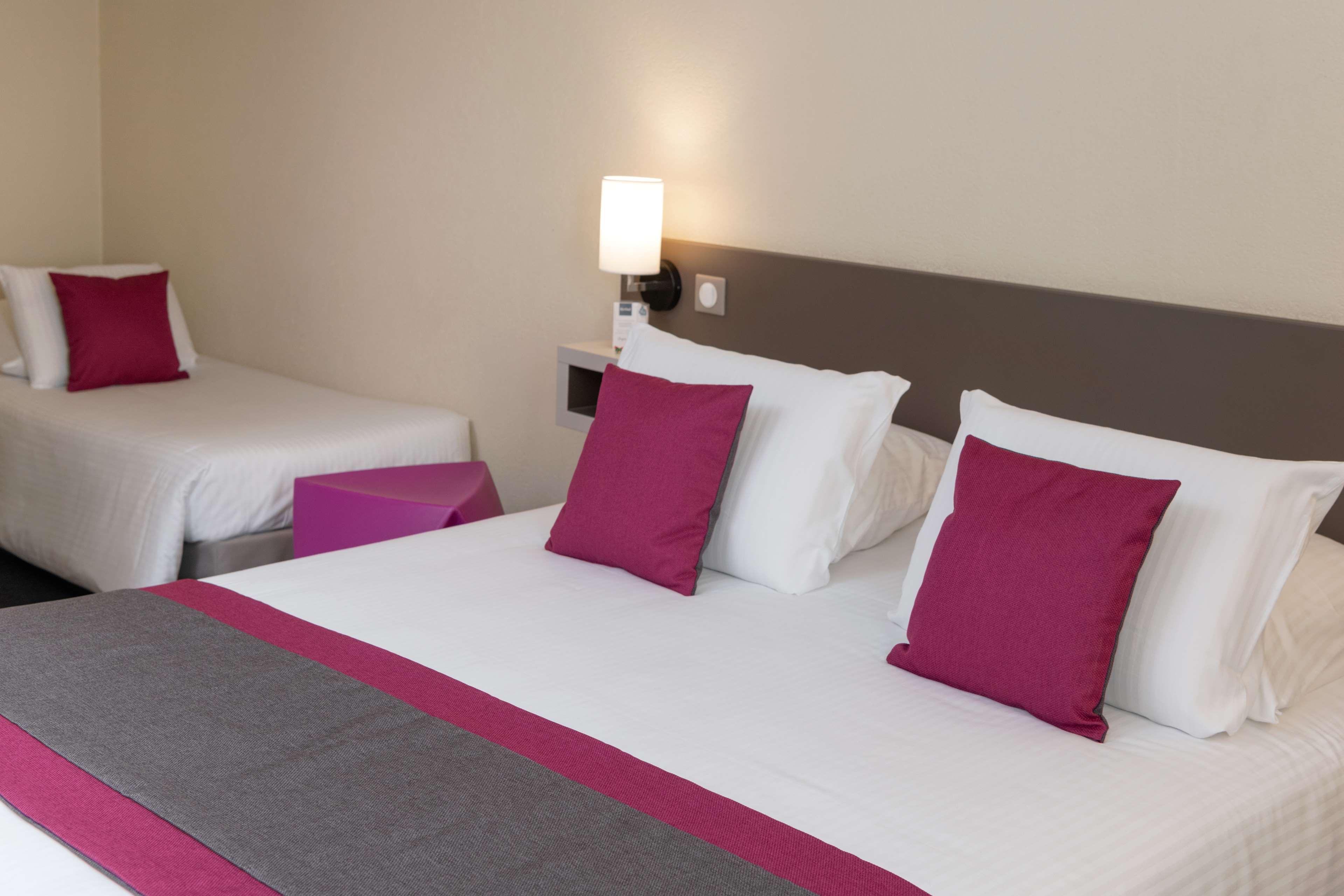Kyriad Hotel Lyon Givors Buitenkant foto