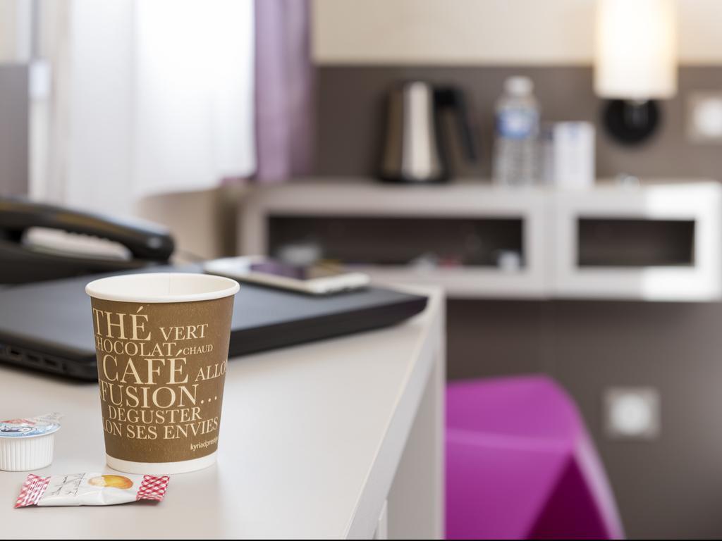 Kyriad Hotel Lyon Givors Buitenkant foto